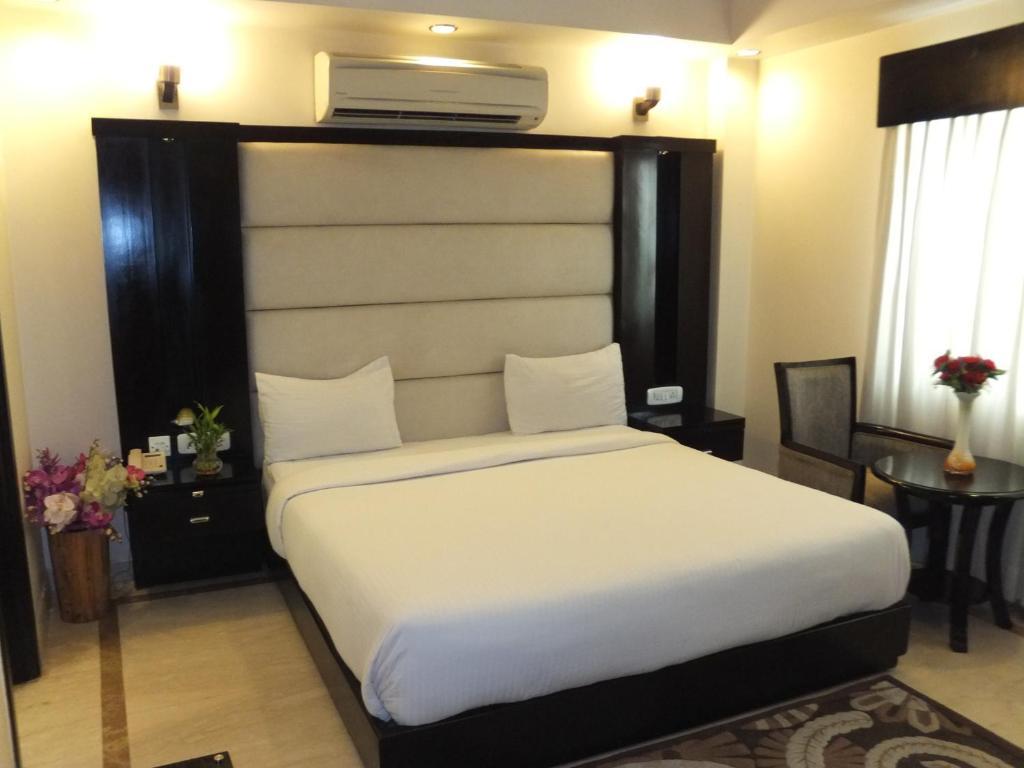 Hotel Meridian Plaza New Delhi Luaran gambar